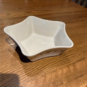 Longaberger Pottery star dish traditional holly